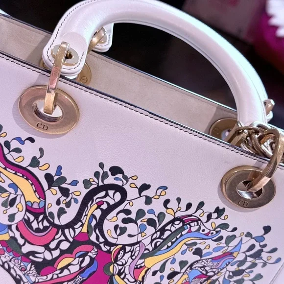 Dior Lady D-Lite Bag – Limited Edition “Vive L’Amour” by Niki de Saint Phalle - Picture 6 of 12